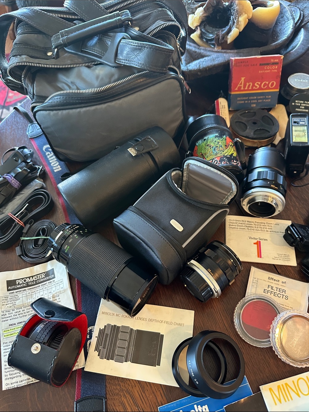 Vintage Minolta Camera Bundle. 2 bodys, 5 lenses, 2 bags, 2 instant ++ - Picture 3 of 16